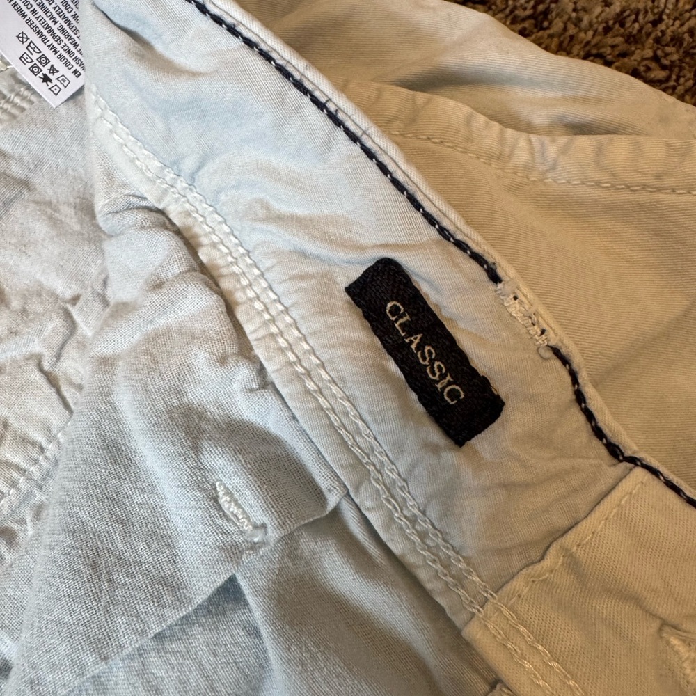 American Eagle Outfitters Men's Light Blue Flat Front Shorts size 33 - Picture 4 of 9